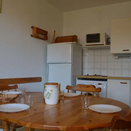 T2 Avec Piscine, Proche Plage, Terrasse Et Parking Prive A Saint-cyprien - Fr-1-225d-14