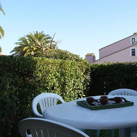 Apartment T2 Avec Piscine, Proche Plage, Terrasse Et Parking Prive A Saint-cyprien - Fr-1-225d-14 Saint-Cyprien (Pyrenees-Orientales)